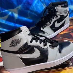 jordan 1 retro high shadow 2.0. size 9.5. grey and black